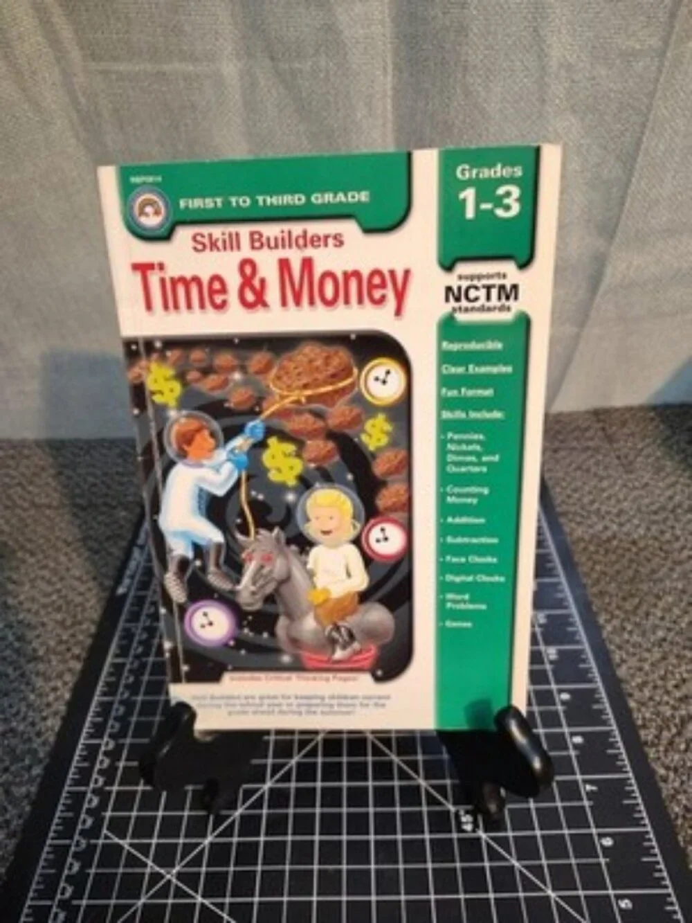 TIME & MONEY, GRADES PK - 3 (SKILL BUILDERS) **Mint Condition**